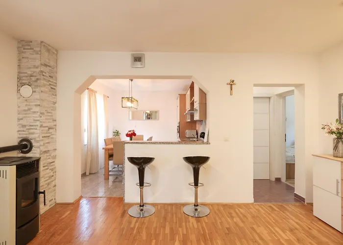 Apartment Ante With Jacuzzi & Seaview