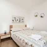 Ante With Jacuzzi & Seaview Apartament Rovanjska